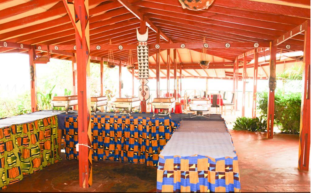 Afrikiko River Front Resort Akosombo Екстер'єр фото