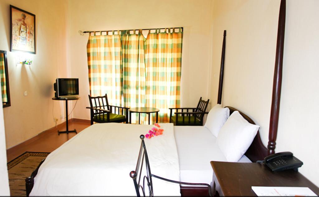 Afrikiko River Front Resort Akosombo Номер фото